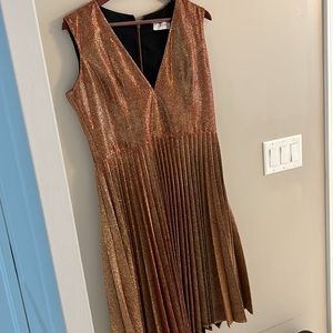 Gold/bronze glitter dress NWT Helsi size xl.